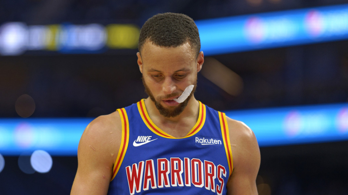 curry120421-3